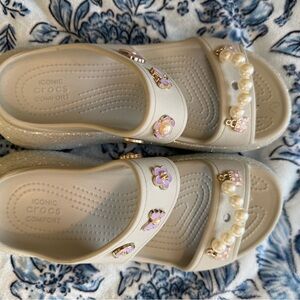 Crocs Women’s Light Gray w/glitter Sandals with Pearl Accents